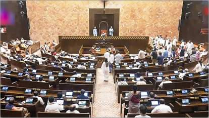 लोकसभा और राज्यसभा दिनभर के लिए स्थगित।