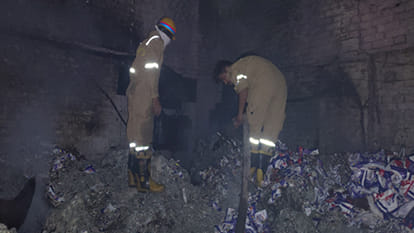 Kanpur: Fire in plastic factory due to short circuit, controlled by fire brigade