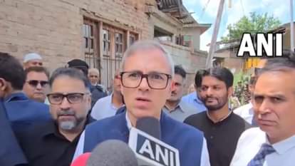 उमर अब्दुल्ला ने उपराष्ट्रपति जगदीप धनखड़ के इस्तीफे पर उनके स्वास्थ्य की कामना की