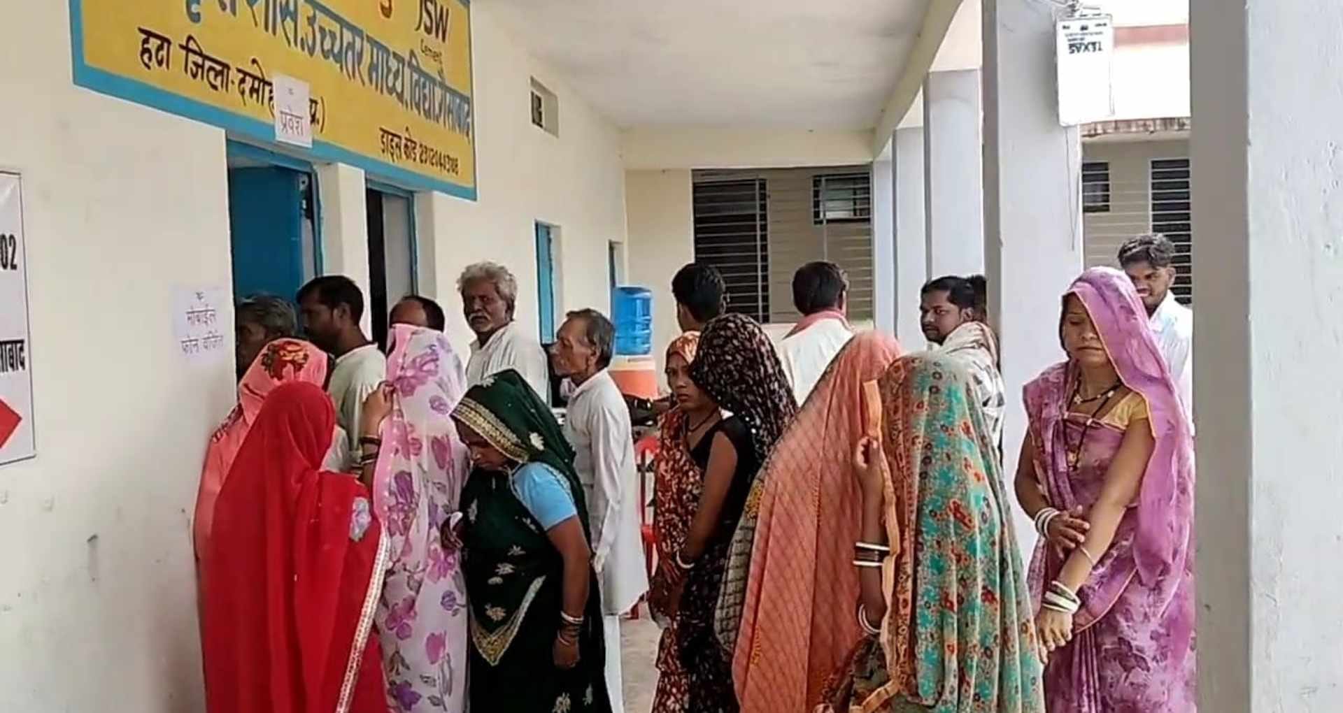 उपचुनाव में पेपरलेस वोटिंग की शुरुआत