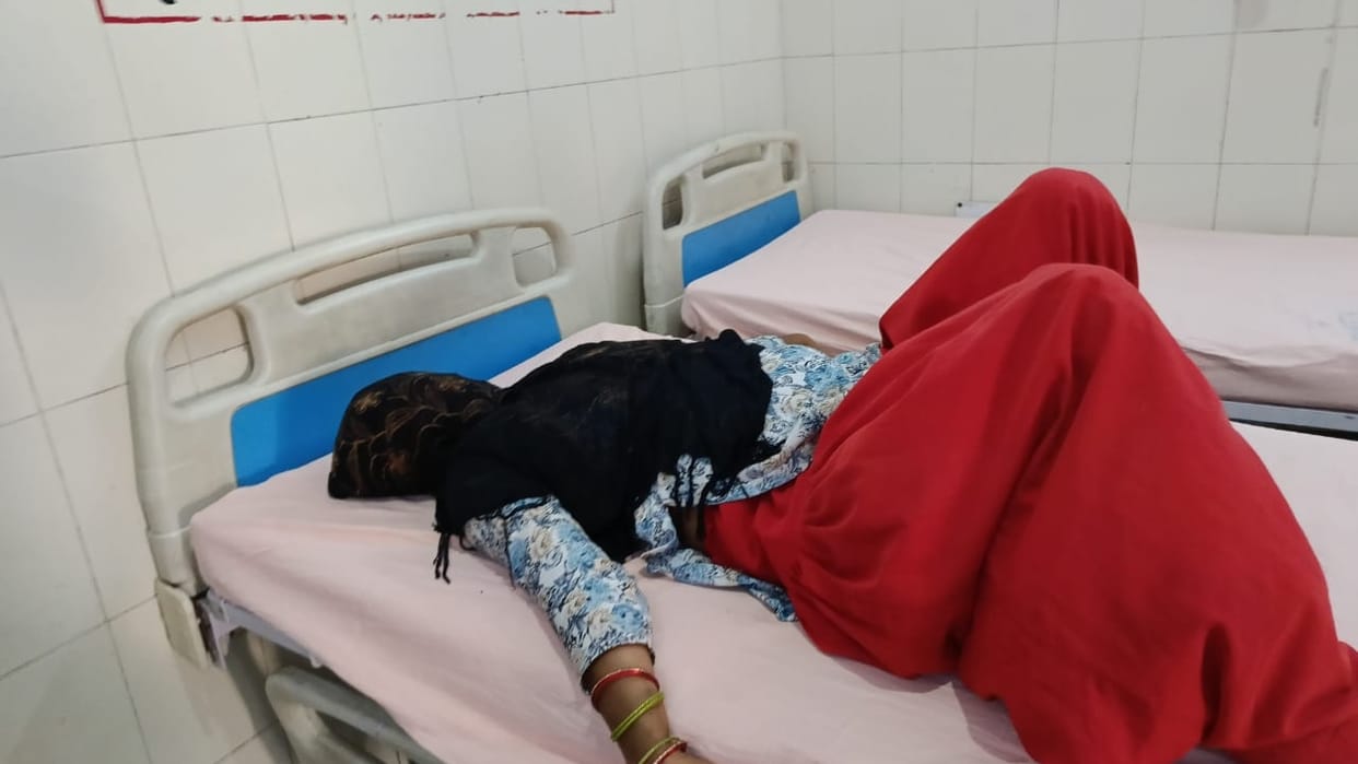 woman jumped from the roof after quarrel with her husband in Bareilly