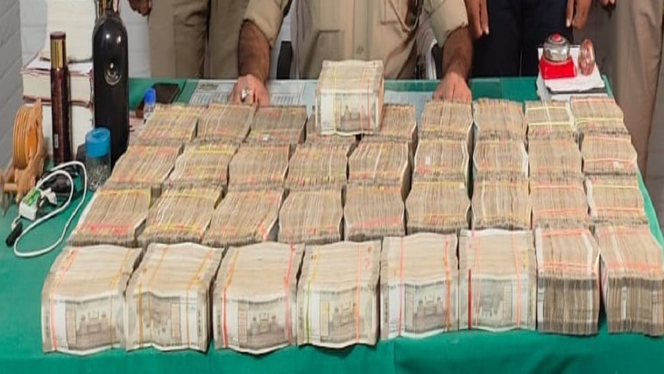 Rs 1.80 crore recovered during checking in Sabarmati Express