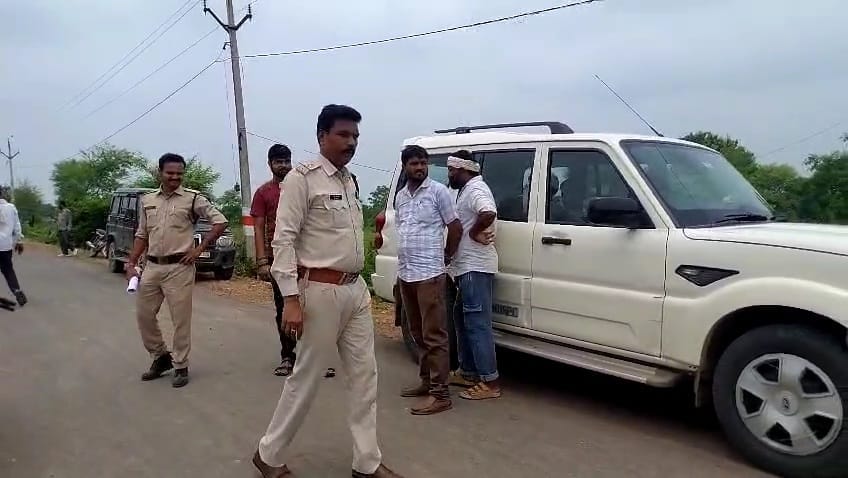 After husband death Woman Dies by Suicide with Daughter in Damoh Crime News in Hindi