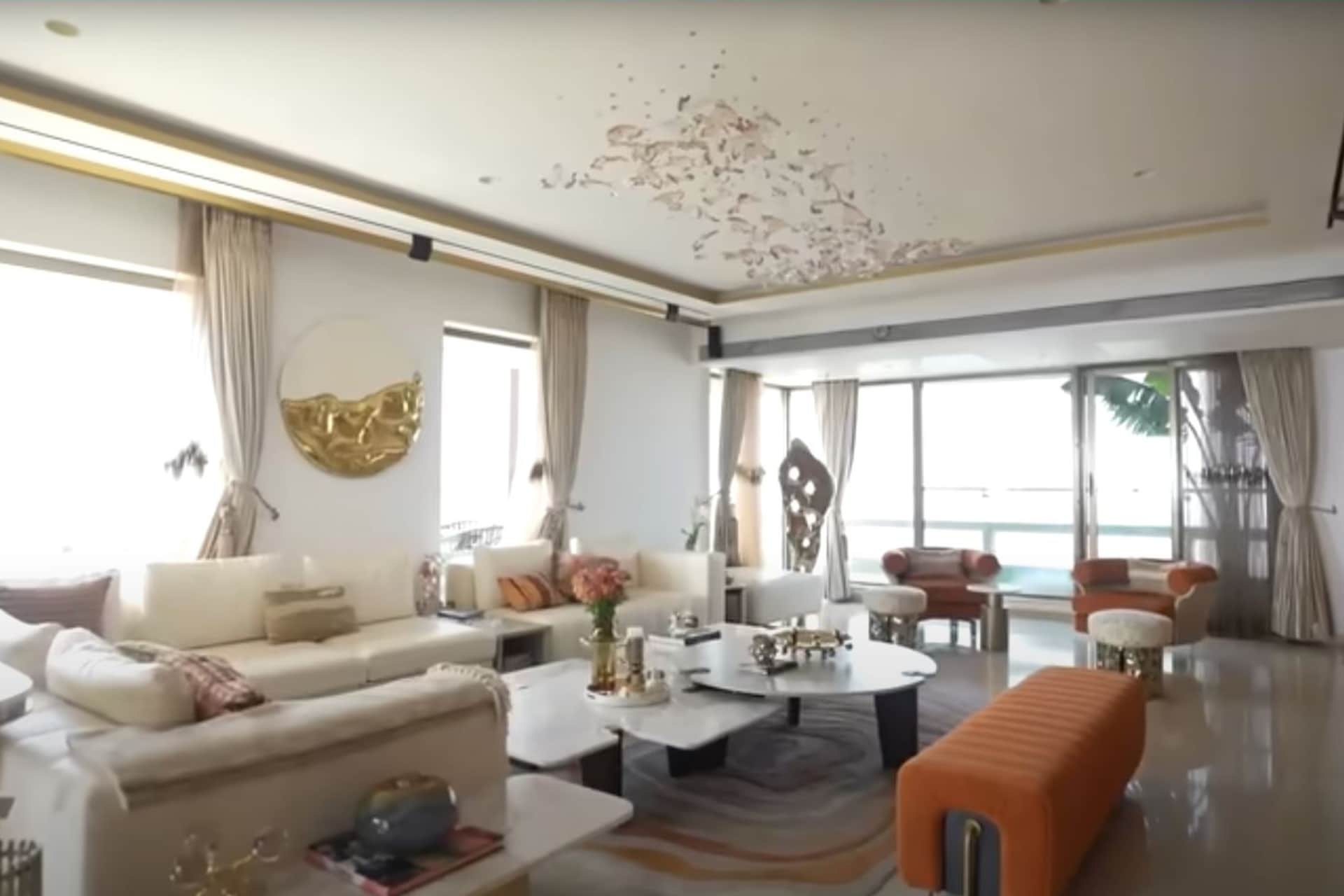 himesh reshammiya luxurious life Lives in Expensive house with second wife sonia kapoor