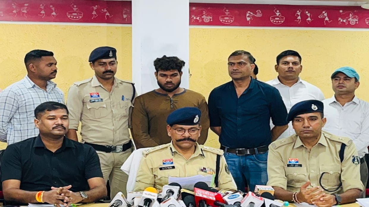 Heinous double murder case revealed Quack doctor killed elderly couple, police made a big disclosure in Raipur