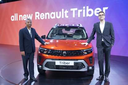 Venkatram Mamillapalle, MD with Francisco Hidalgo, VP, Renault India at launch of All-New Triber