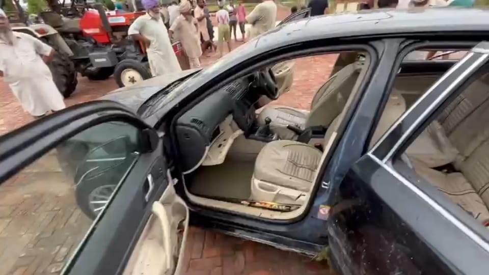 Skoda car fell into Semanala one youth missing another rescued by villagers in Moga
