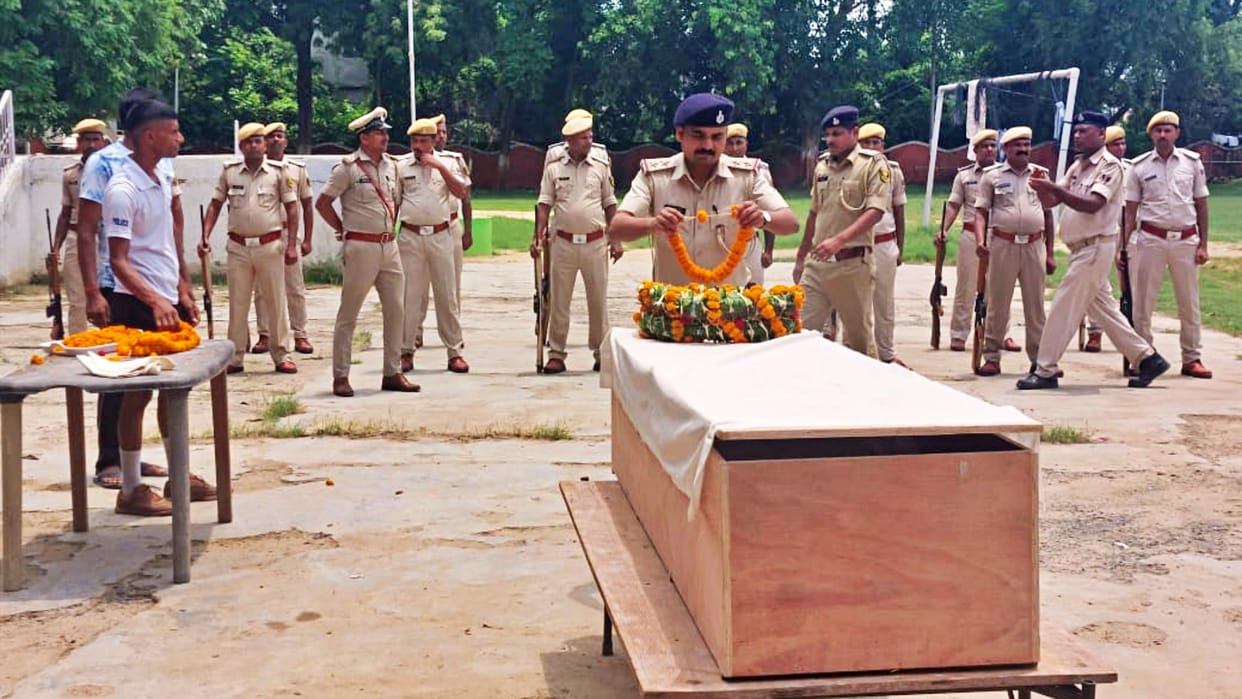 Nalanda News: ASI shot himself tribute given in police line wife gave clarification accused of taking 15 lakhs