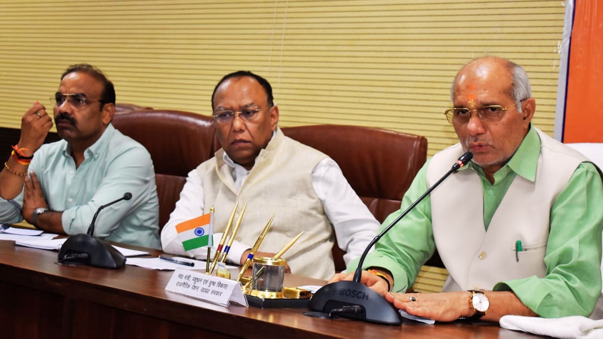 Dharmpal Singh said Akhilesh government cows used to tremble on seeing butcher Yogi government in good