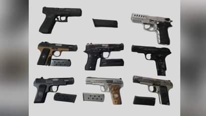 आरोपियों से बरामद हथियार