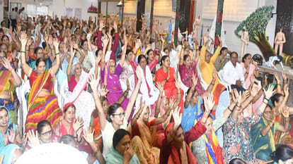 Acharya Sarvesh Dwivedi said If you want a husband like Shiva, then penance like Sati is necessary