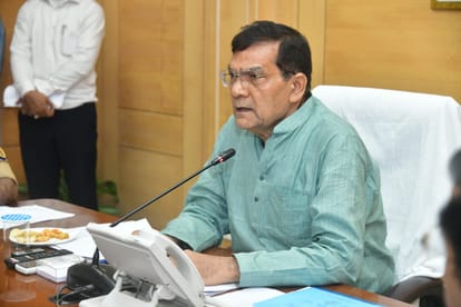 UP: New electricity rates to be decided next week, speculation swirling about price hikes; meeting held with E