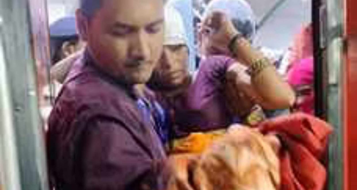 woman delivers baby on train taken off at gwalior mother and child safe