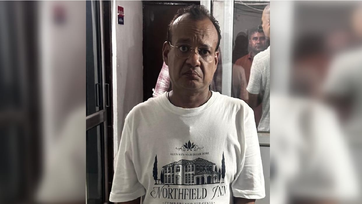 Accused who ran fake embassy has links with foreign companies and banks