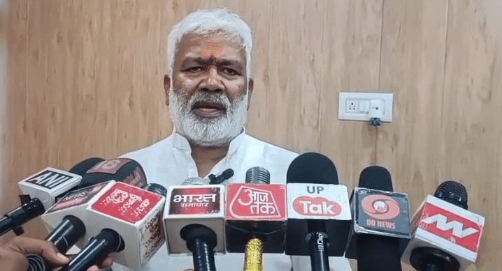 Jalshakti Minister prays rain Ramlala Darbar Swatantra Dev lashes out  SP flood management