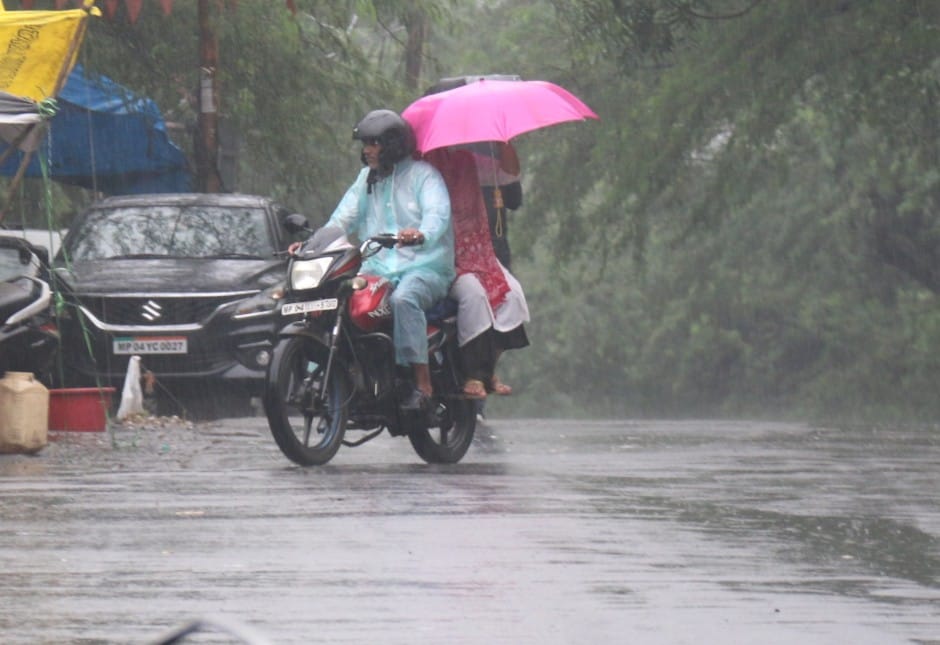 MP weather today: Heavy rain continues in Madhya Pradesh, 12 gates of Rajghat Dam opened, 4.8 inches of rain r