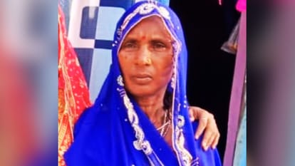 चिरौंजी देवी की फाइल फोटो।