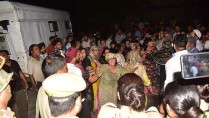Jammu GMC hospital turned into a cantonment after the death of the youth in cross firing.
