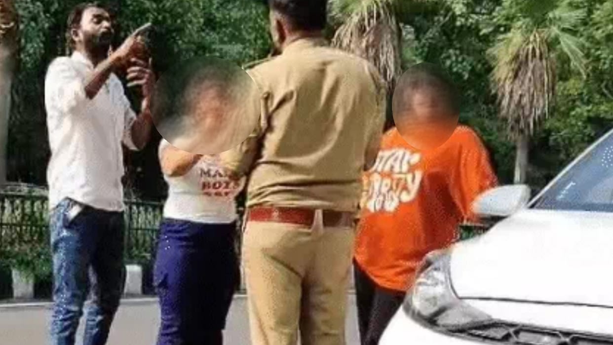 Drunk couple and a girl created a ruckus on the road, all three were arrested.