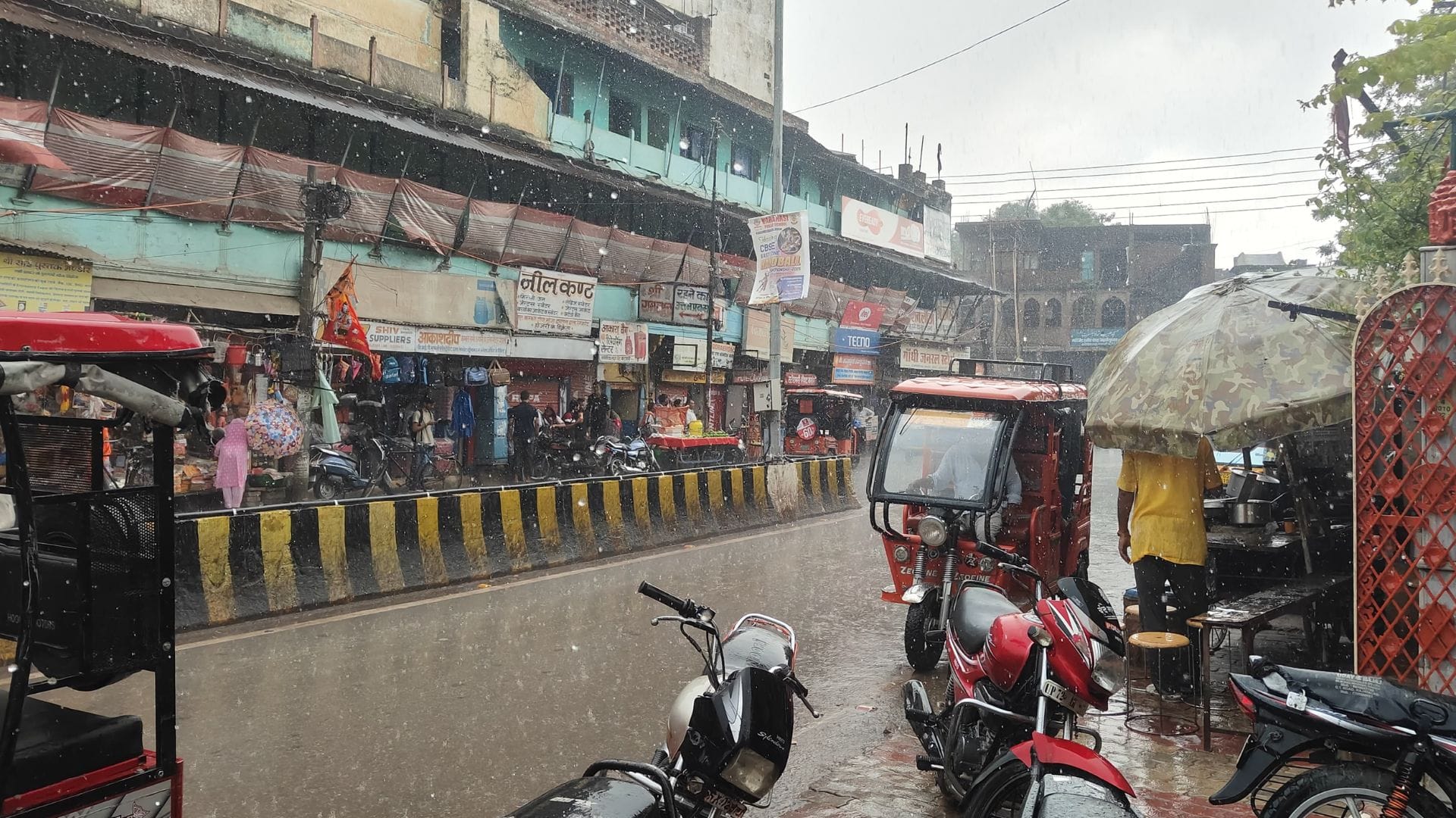 Varanasi Weather News Update Today heavy rain Weather changed