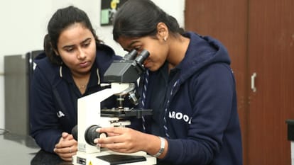 CUET 2025: Admission Open at SRMU Lucknow with Industry Skills, Practical Learning & Scholarships
