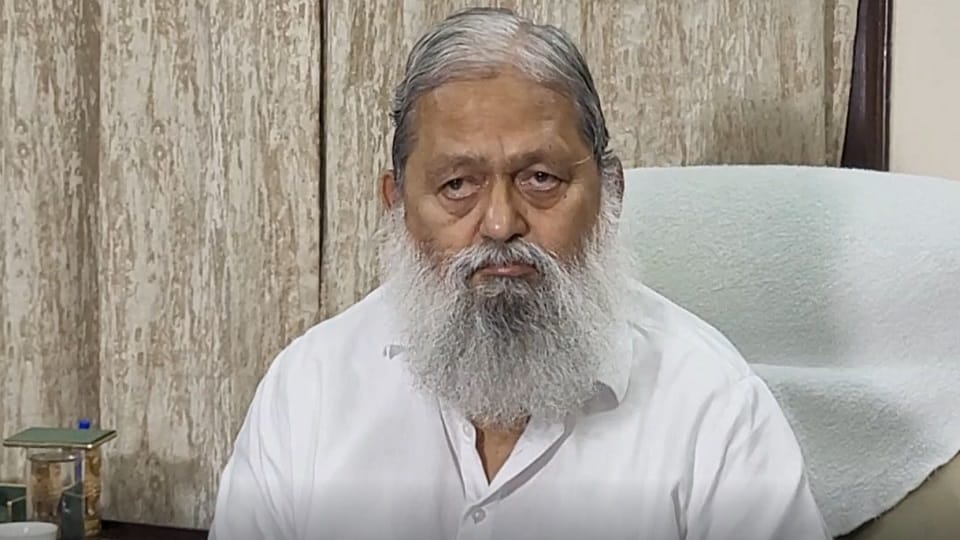 Anil vij praise roadways employees on CET exam preparation