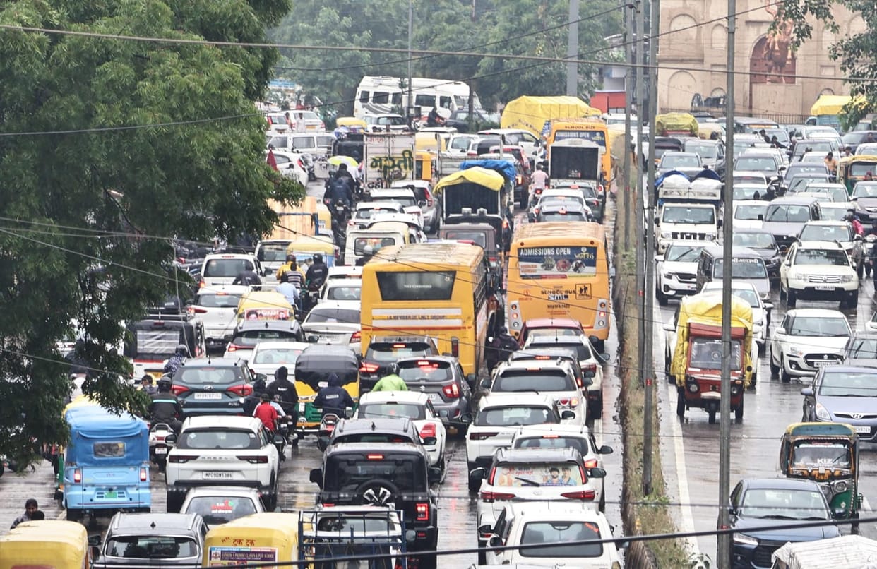 Indore: High Court formed a high level committee in Indore to deal with the traffic problem
