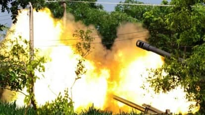 Thailand launches air strikes at Cambodia border tension