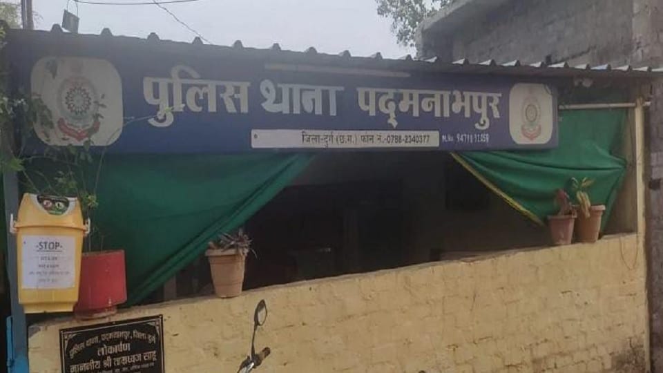 BJP leader misbehaved with SDM, police arrested three accused