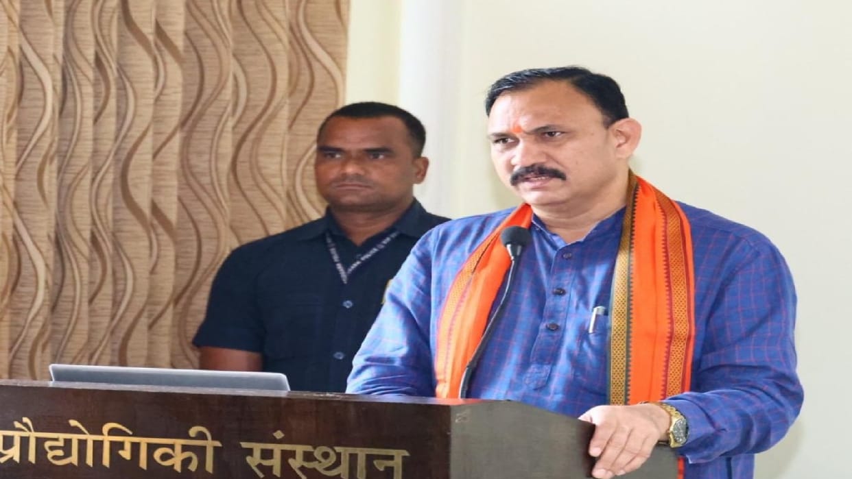 Joint initiative of NIT and Vikas Tarangini, free health camp for women in Raipur