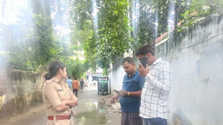 Bihar News: बाबा गरीब नाथ को जल चढ़ाने जा रहे कांवरिया की हार्ट अटैक से मौत, परिजनों का रो रोकर बुरा हाल