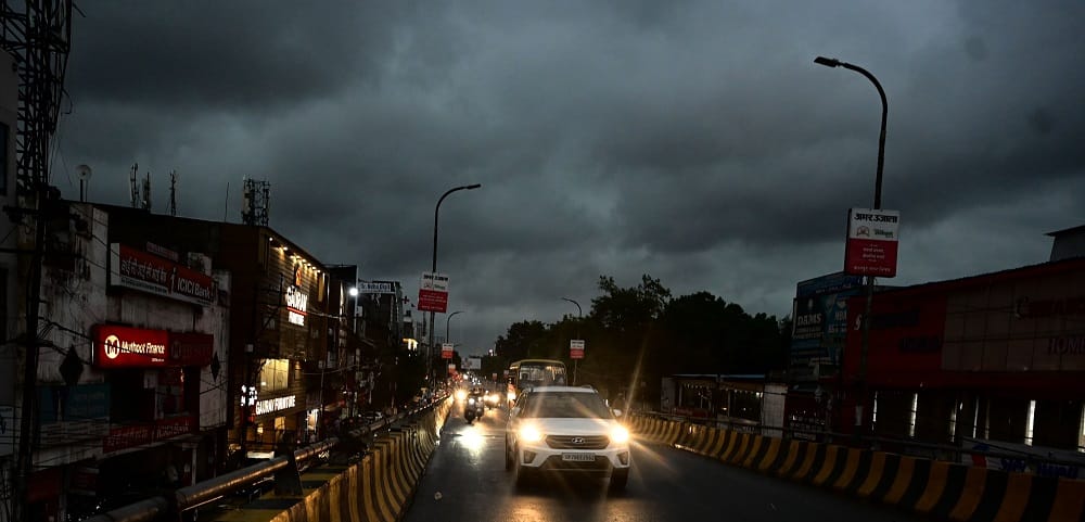 Kanpur Weather Update effect of Vipha cyclone is more in some places and less in others rainfall up to 22 mm