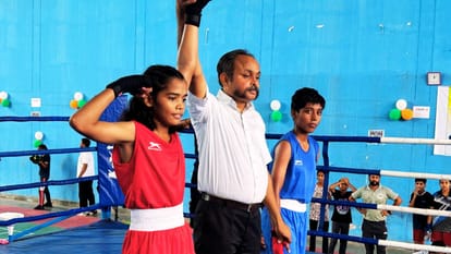 National handball player scored five goals to give VPS victory take it to second round