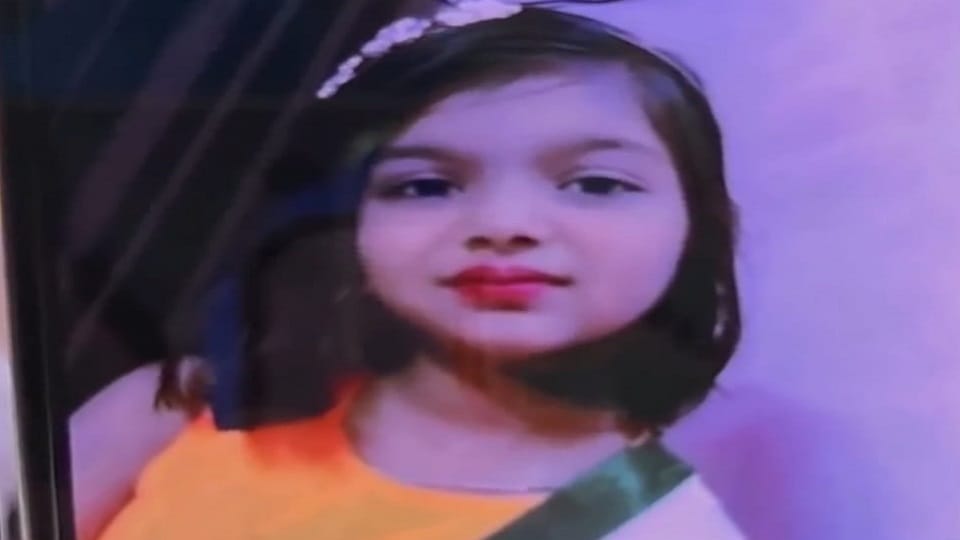 8 year girl died in road accident at Karnal