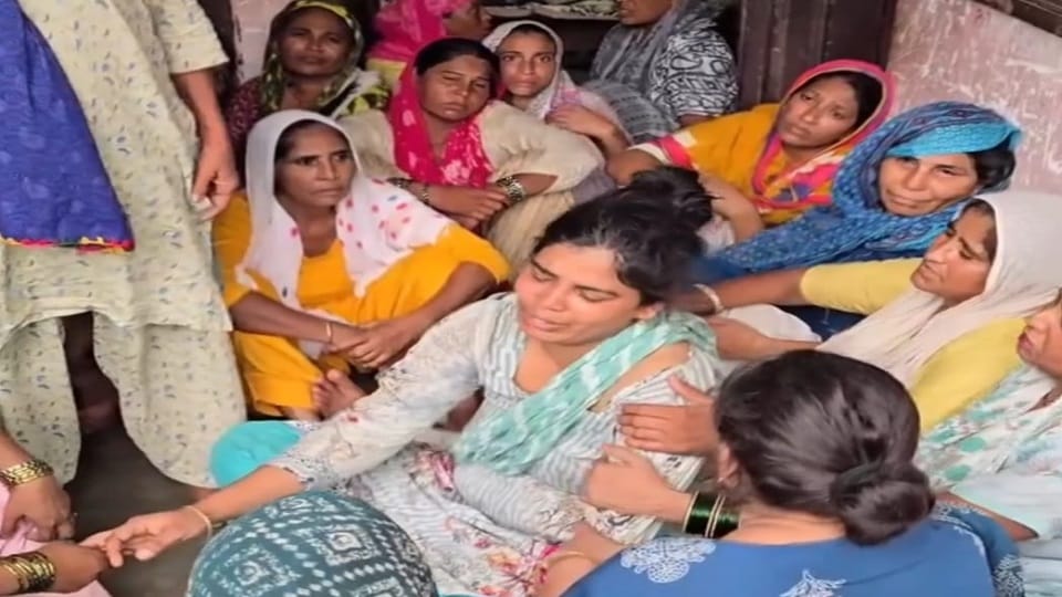 3 died and 7 injured in road accident