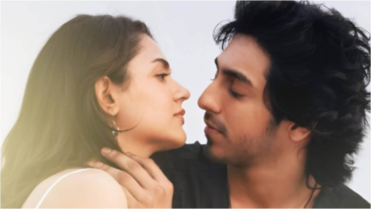 Saiyaara Day 9 Box Office Collection: Ahaan Panday Aneet Padda Mohit Suri Movie Enters in 200 Cr club