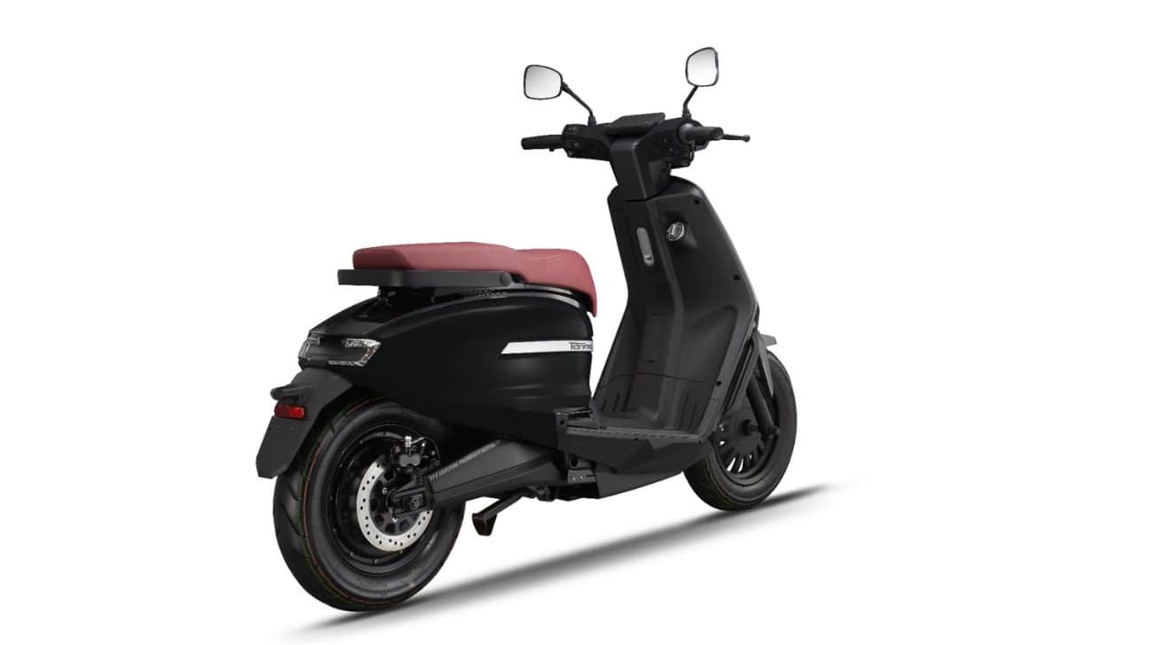 VLF India Launches upgraded version of its flagship electric scooter Tennis 1500 Know Price Range Features