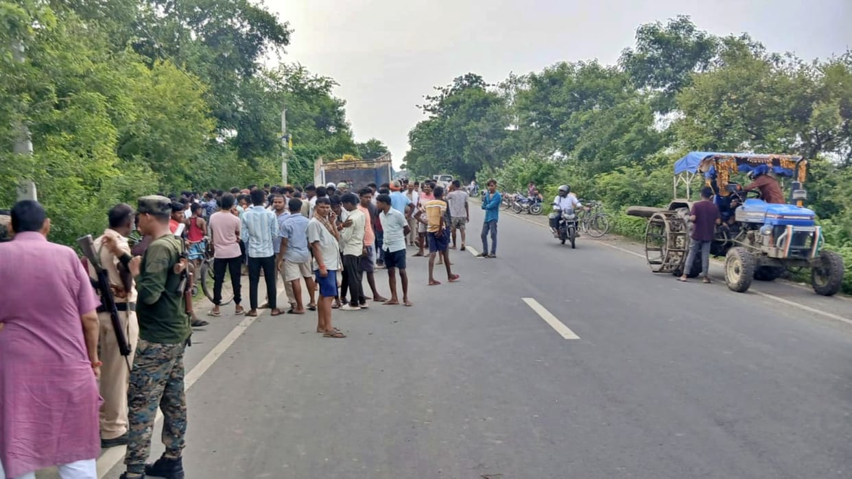 Aurangabad News: High-speed pickup hit bike, Lakhisarai youth died; uproar in family