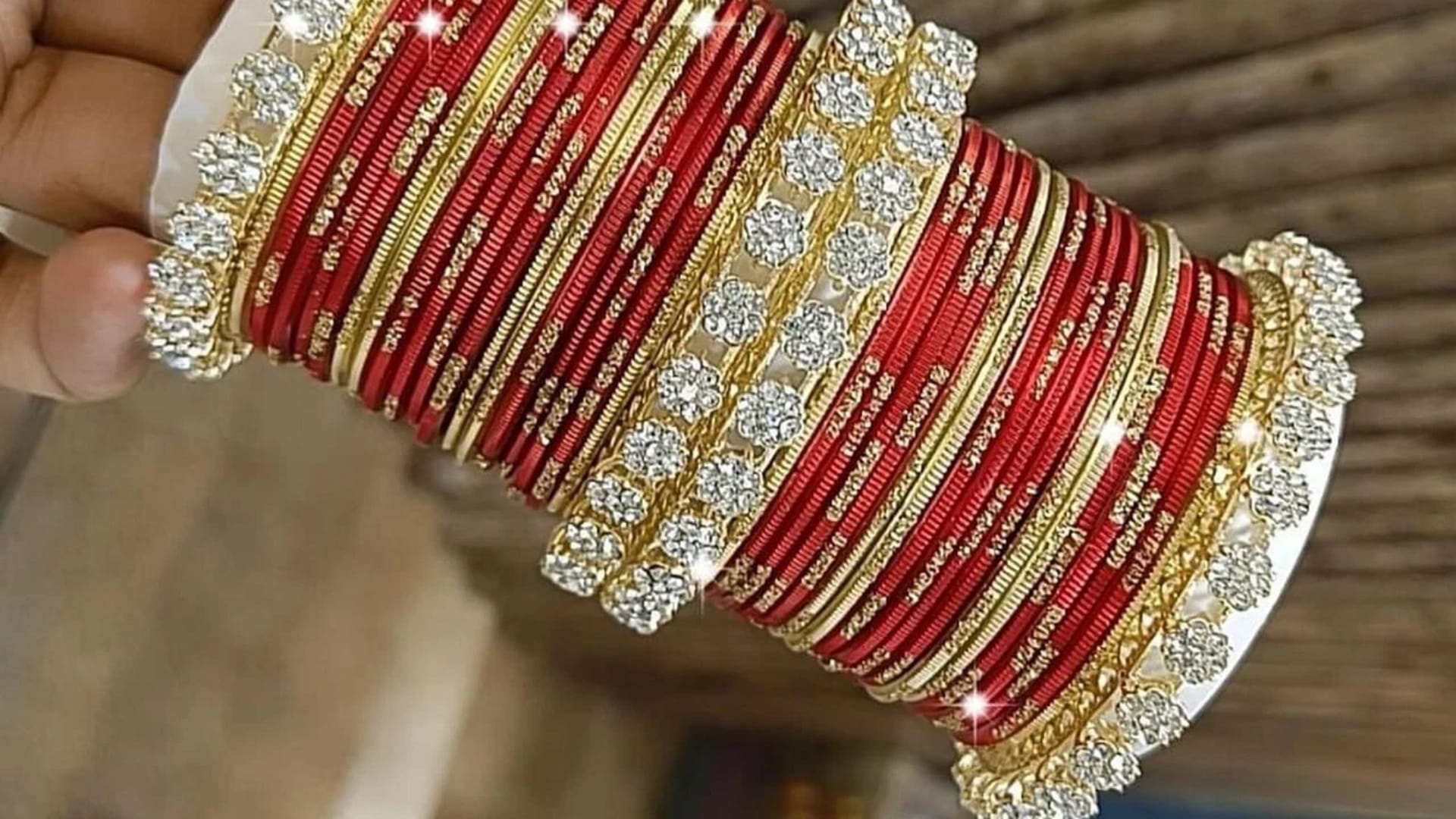 Durga Puja 2025 Fashion Tips How to Wear Saree in Bengali Style for Traditional Look
