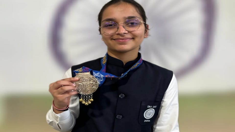 Bhavya Gunwal won silver medal in International Biology Olympiad