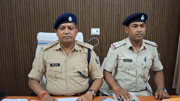 Bihar News : नवनिर्वाचित वार्ड पार्षद को पुलिस ने किया गिरफ्तार, ब्लॉक कैंपस में कार से कुचलने का है आरोप