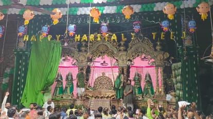 Banke Bihari gave divine darshan on Hariyali Teej