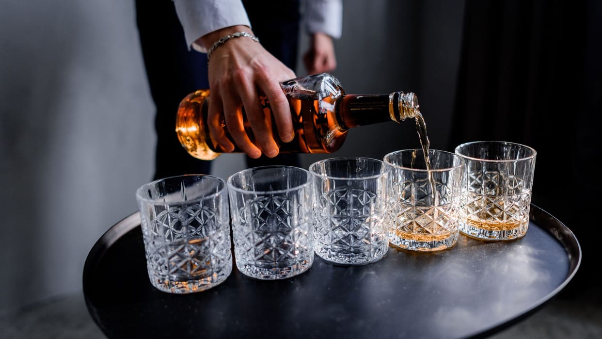 Liquor bottles and cash reserves worth ₹60 crore at Delhi's government liquor vends will be insured