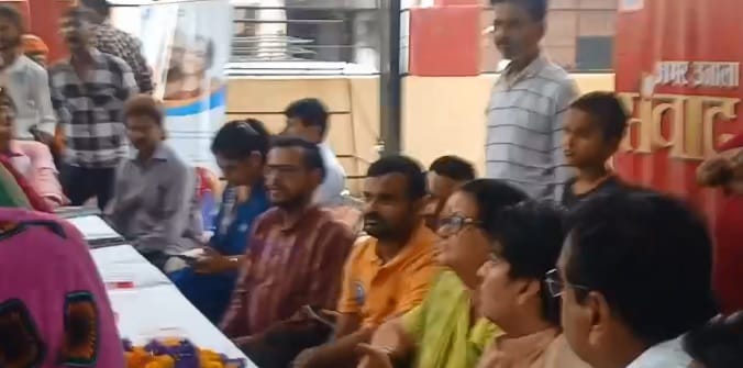 Kanpur Amar Ujala Janta Hi Janardan campaign special camp in Harvansh Mohalla problems solved