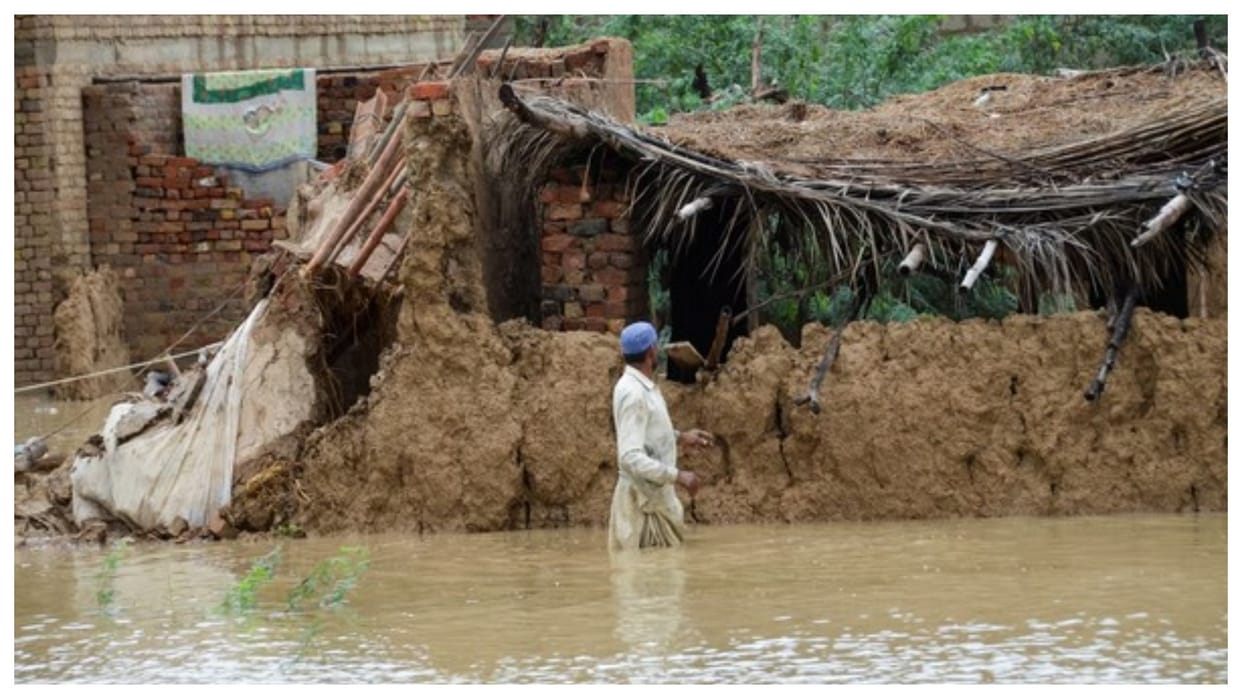 pakistan issue glacial flood warning like 2022 like disaster amid heavy rainfall