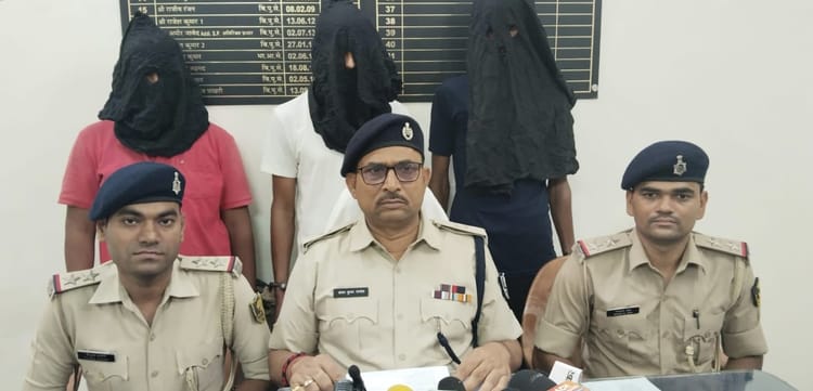 समस्तीपुर में शराब सिंडिकेट का भंडाफोड़: मुख्य आरोपी समेत चार गिरफ्तार, हथियार और स्प्रिट बरामद