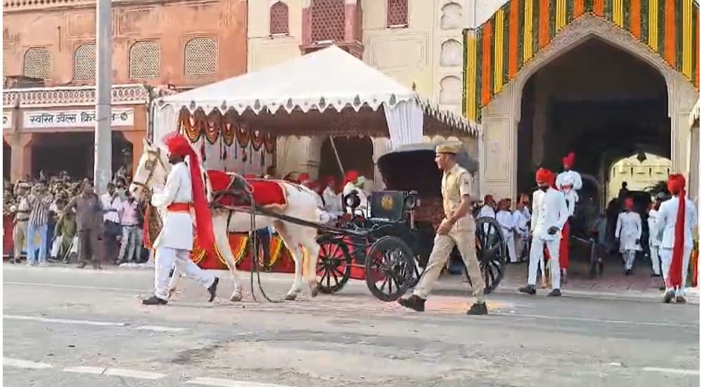 Teej Mata royal procession in Jaipur for the first time a grand Mahaarati was held at Choti Chaupad