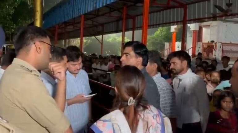 Two dead and seven critical in stampede at Awsaneshwar temple in Barabanki total 38 injured