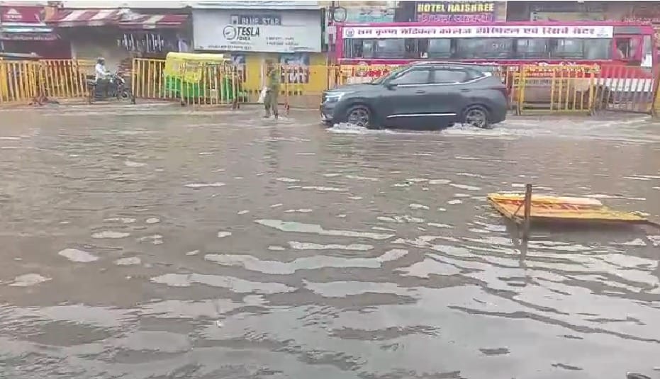MP weather: Orange alert for heavy rain in 10 districts of Madhya Pradesh today, up to 8 inches of rain may oc