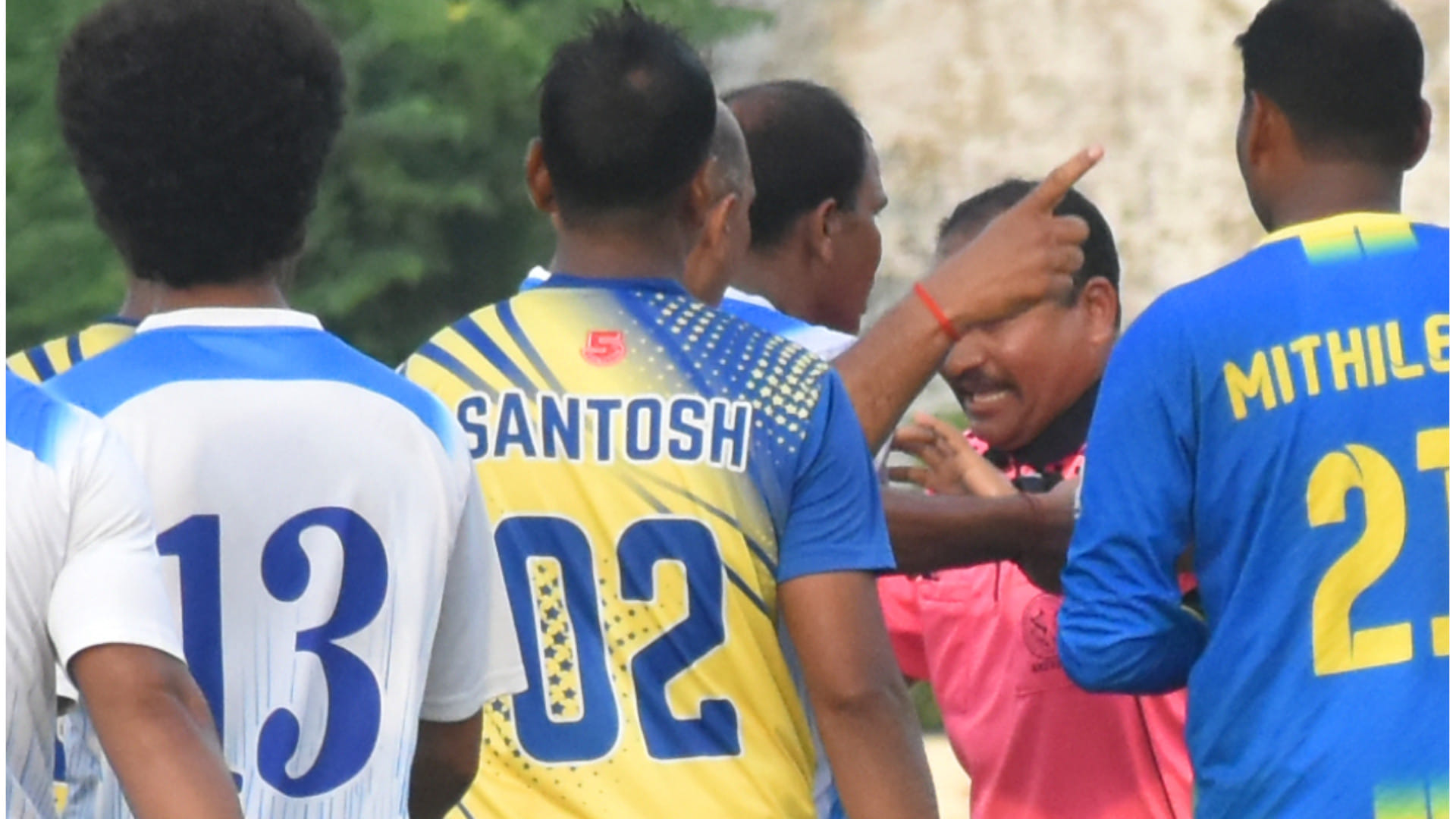 In Gorakhpur,Players chased the referee after a wrong decision in a football match